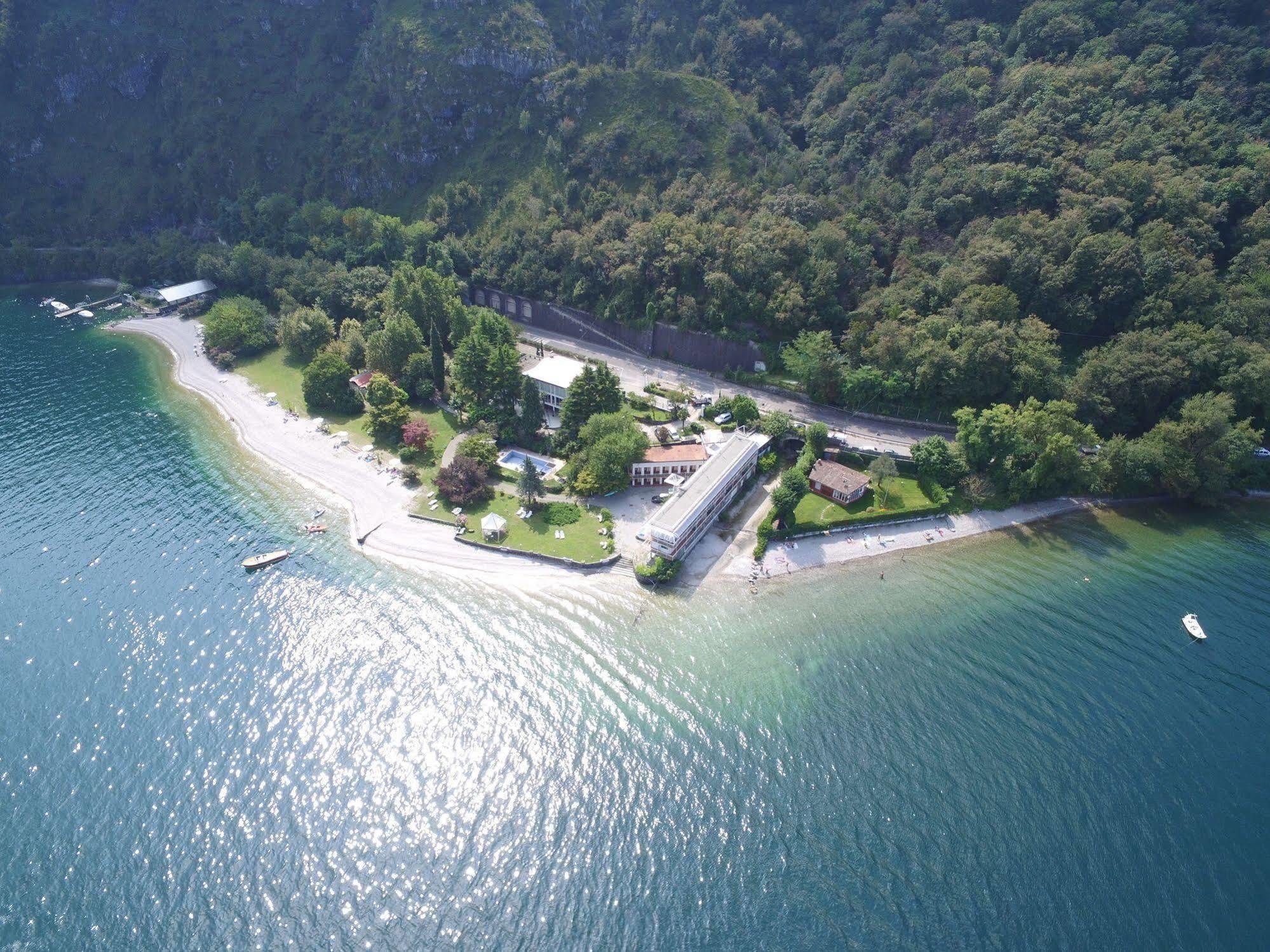 Hotel Nautilus Valmadrera Eksteriør bilde