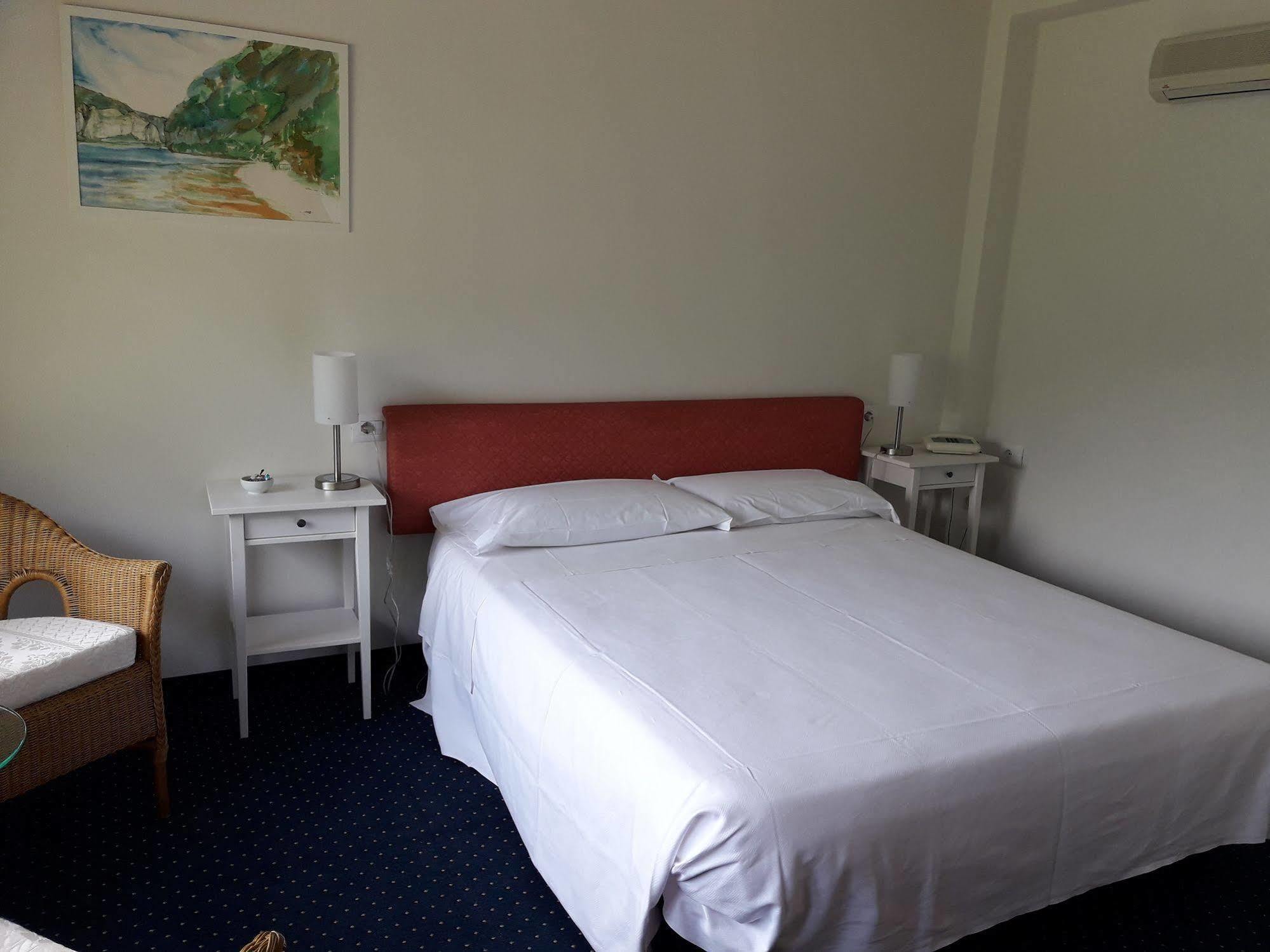 Hotel Nautilus Valmadrera Eksteriør bilde
